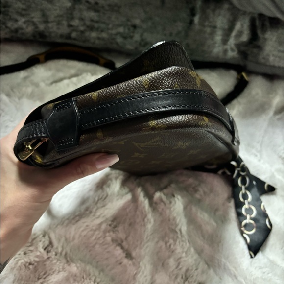 COPY - ✨Louis Vuitton St. Germain Crossbody ✨ - Picture 12 of 13